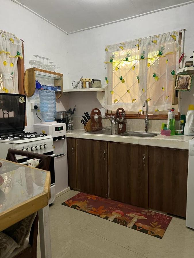 My Corner Guest House Victoria Εξωτερικό φωτογραφία